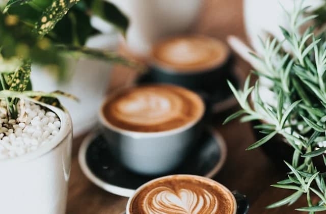 Fresh coffee being served at a coffee shop